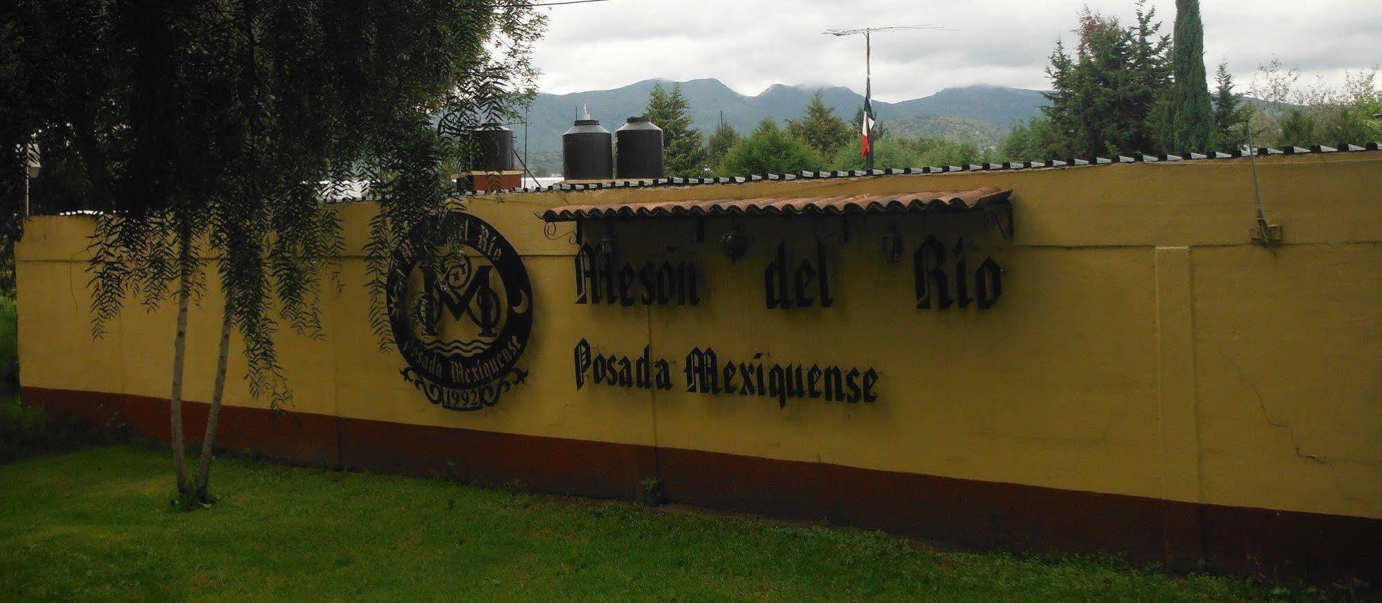 Ayenda Meson Del Rio Hotel Tepotzotlan Exterior photo